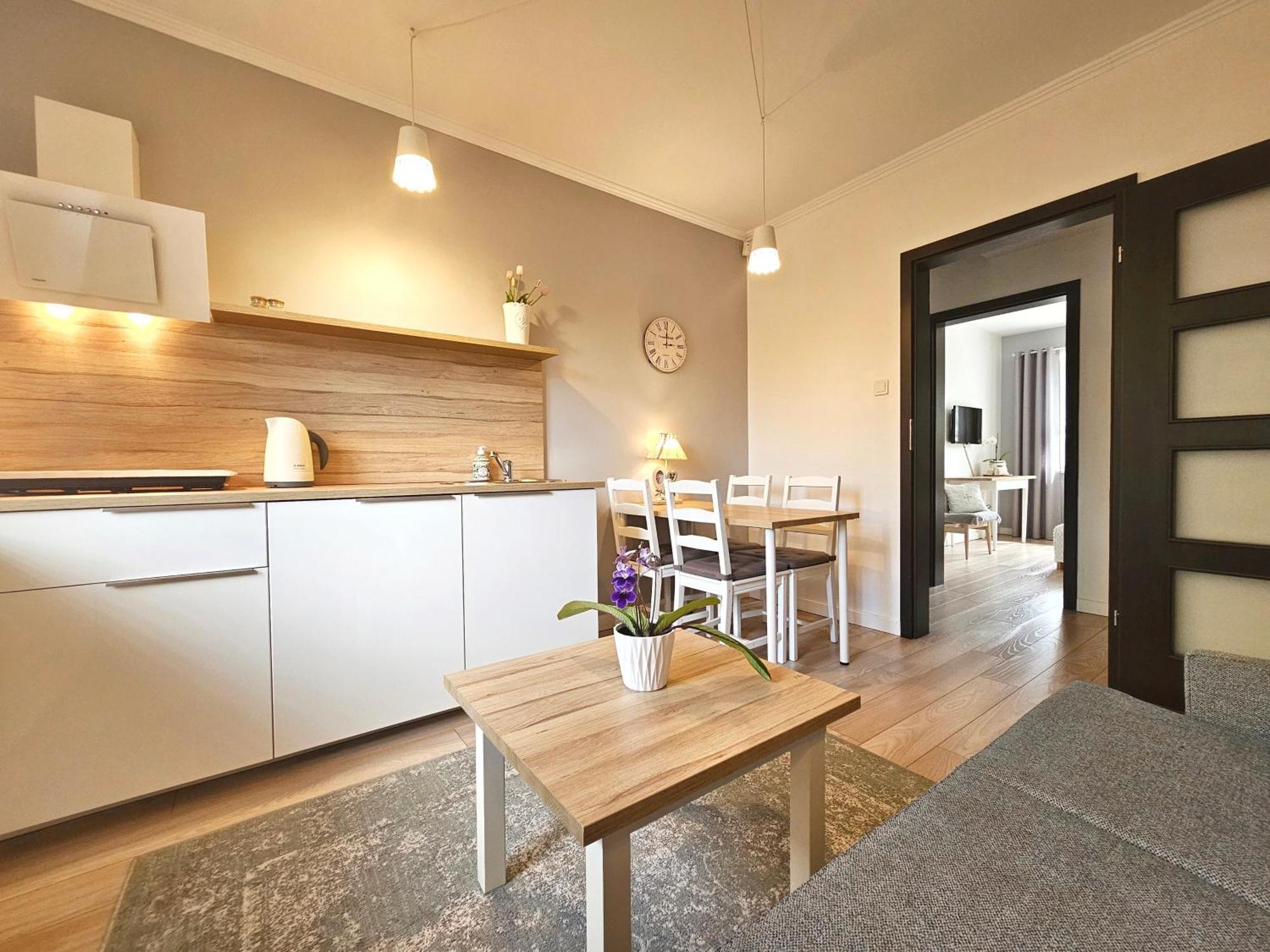 Apartament Garden- Parking, Ogrodek, Cicha Okolica Pruszcz Gdański Eksteriør bilde