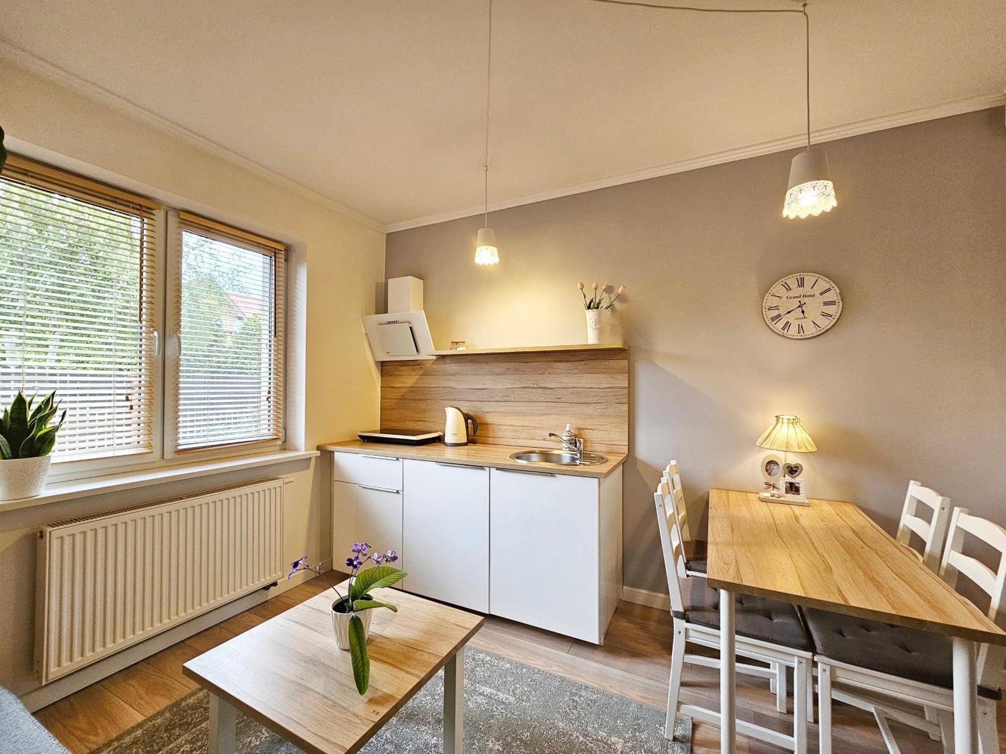 Apartament Garden- Parking, Ogrodek, Cicha Okolica Pruszcz Gdański Eksteriør bilde