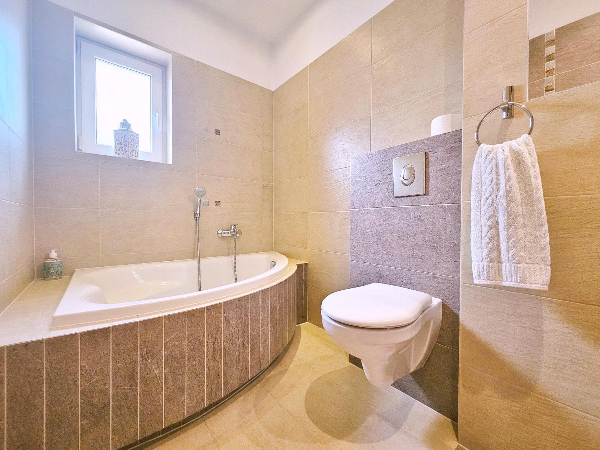 Apartament Garden- Parking, Ogrodek, Cicha Okolica Pruszcz Gdański Eksteriør bilde