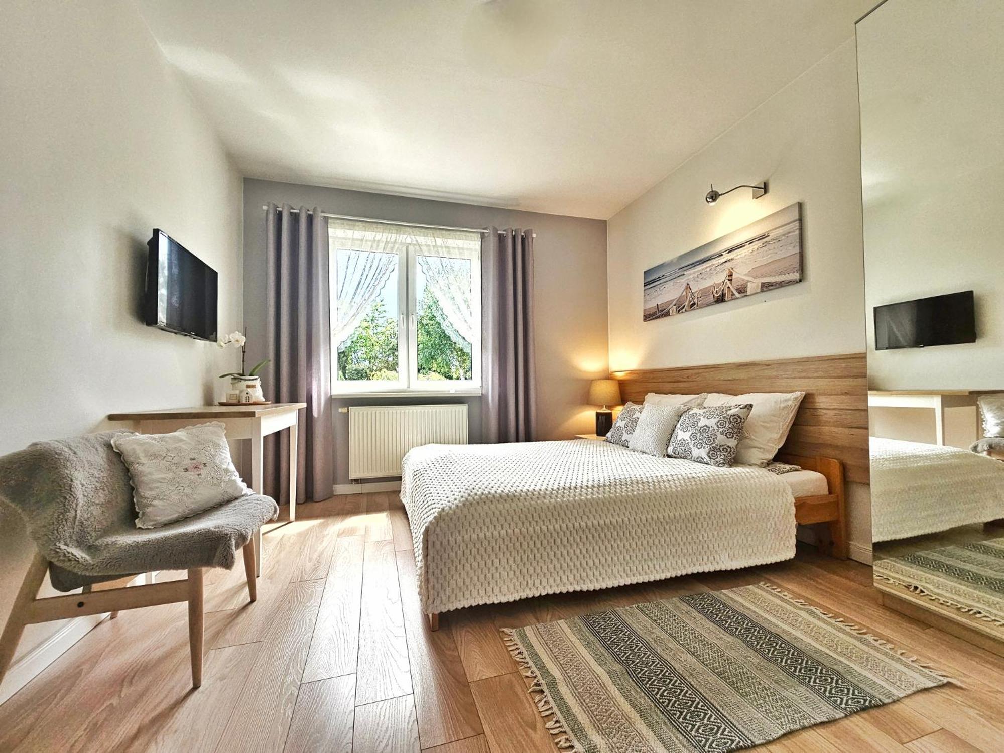 Apartament Garden- Parking, Ogrodek, Cicha Okolica Pruszcz Gdański Eksteriør bilde