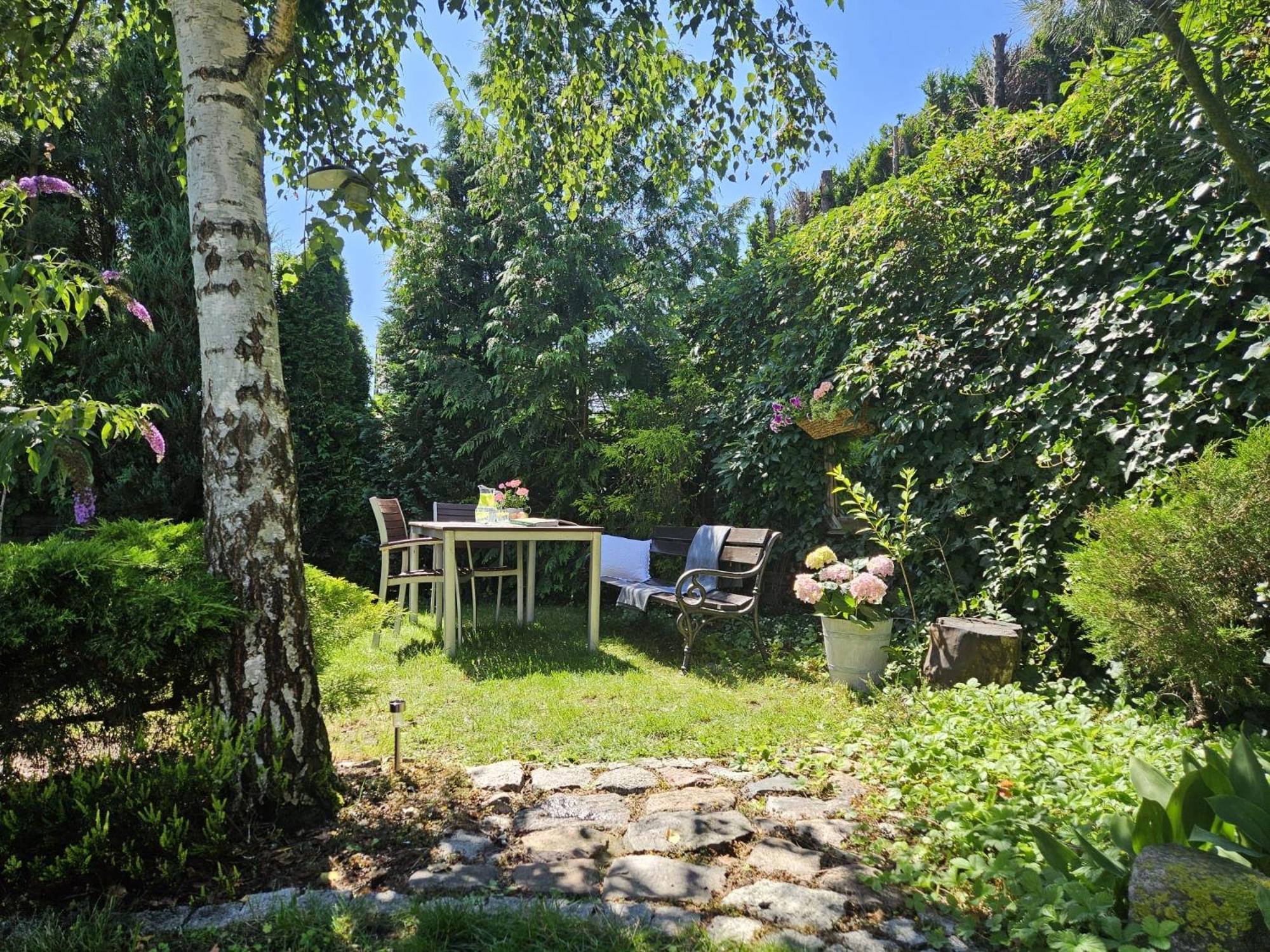 Apartament Garden- Parking, Ogrodek, Cicha Okolica Pruszcz Gdański Eksteriør bilde